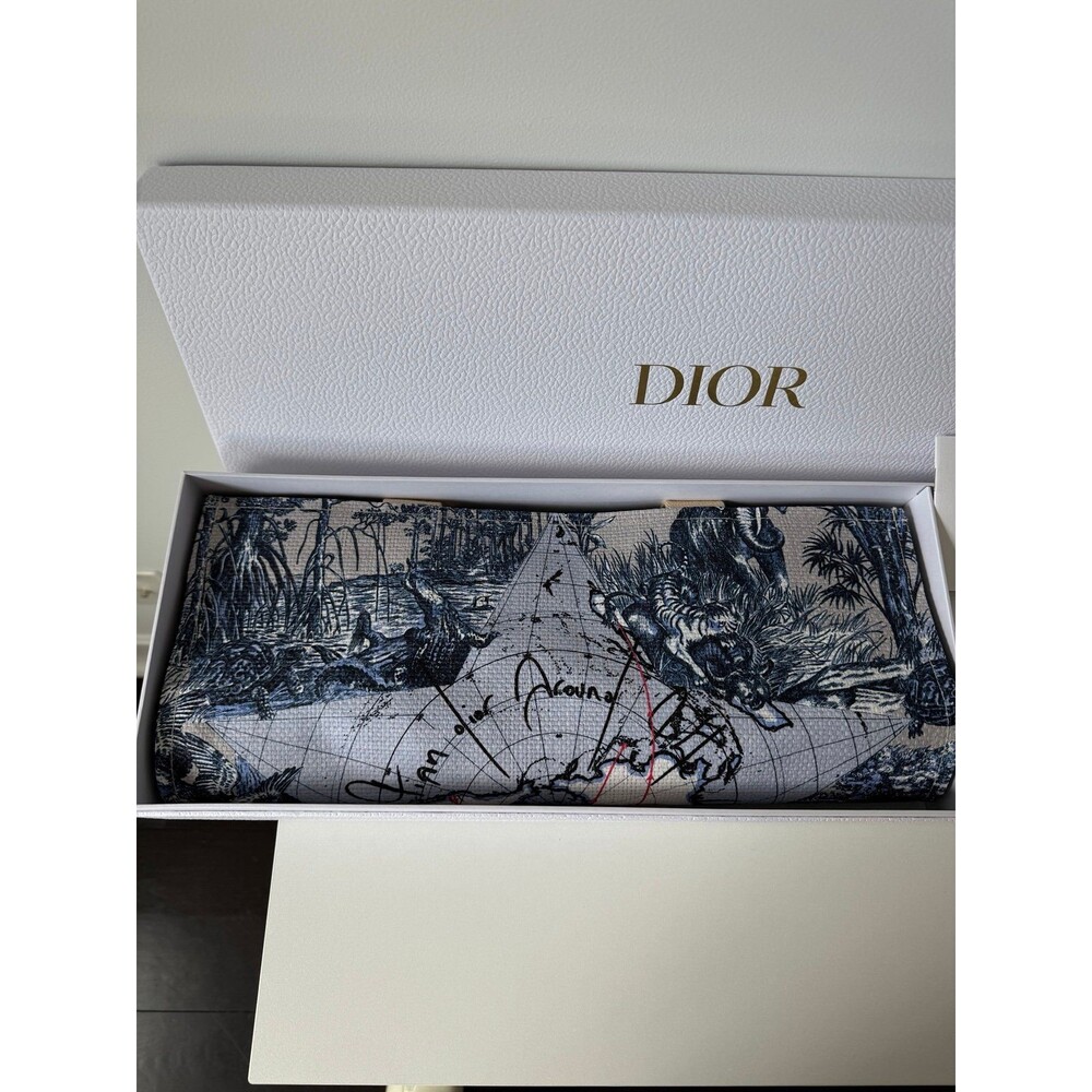 Dior All Around The World Gift Set - NEW - Picture 2 of 5